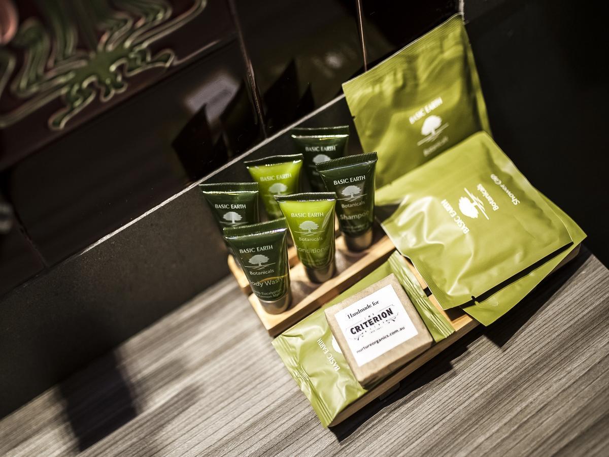Criterion Hotel Сейл Екстериор снимка