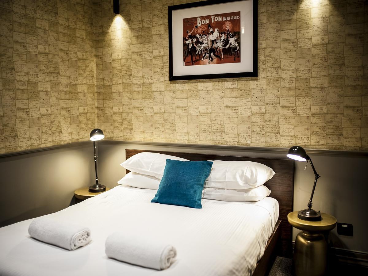 Criterion Hotel Сейл Екстериор снимка
