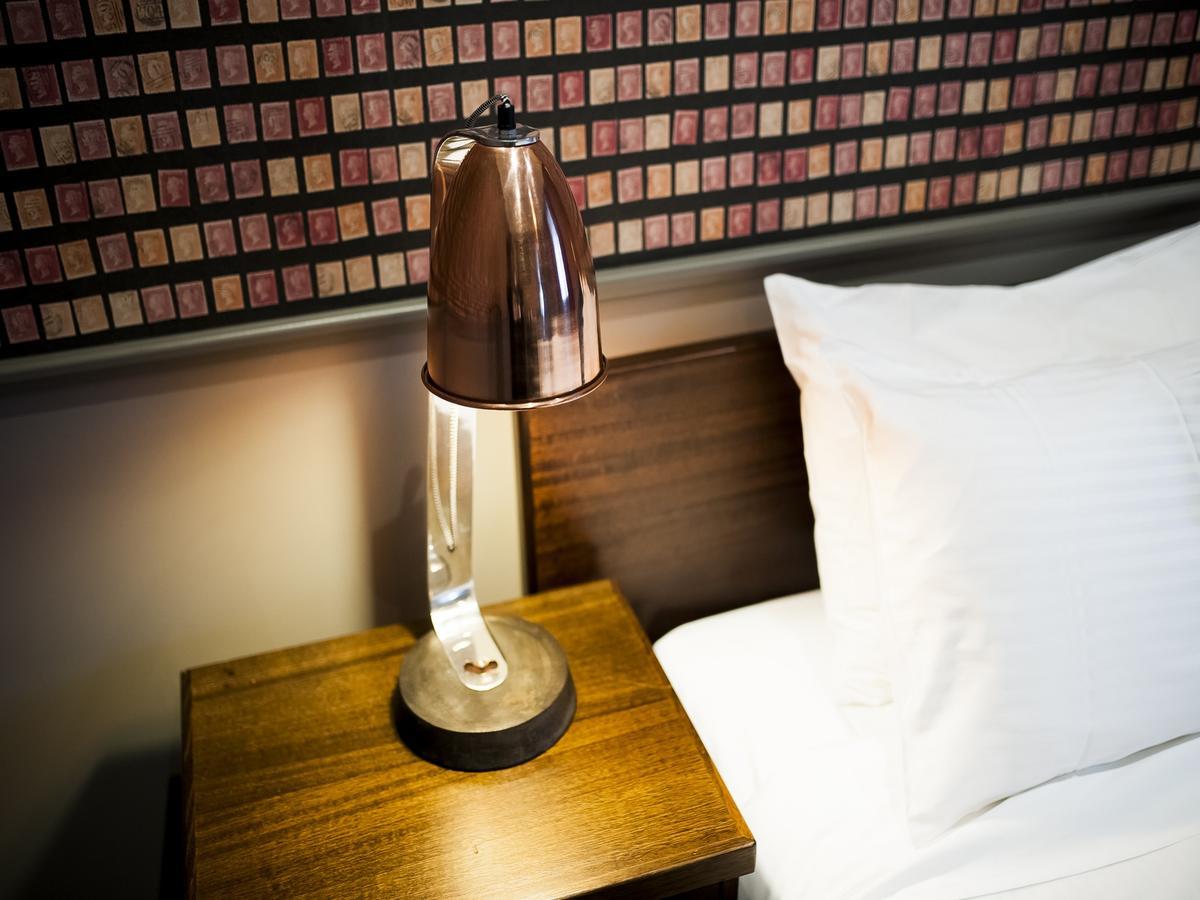 Criterion Hotel Сейл Екстериор снимка