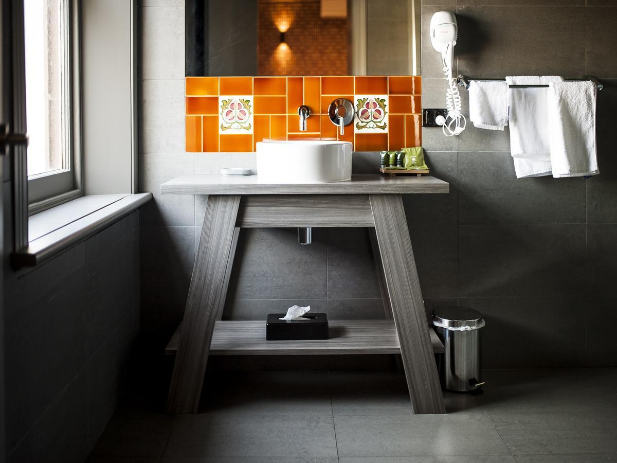 Criterion Hotel Сейл Екстериор снимка