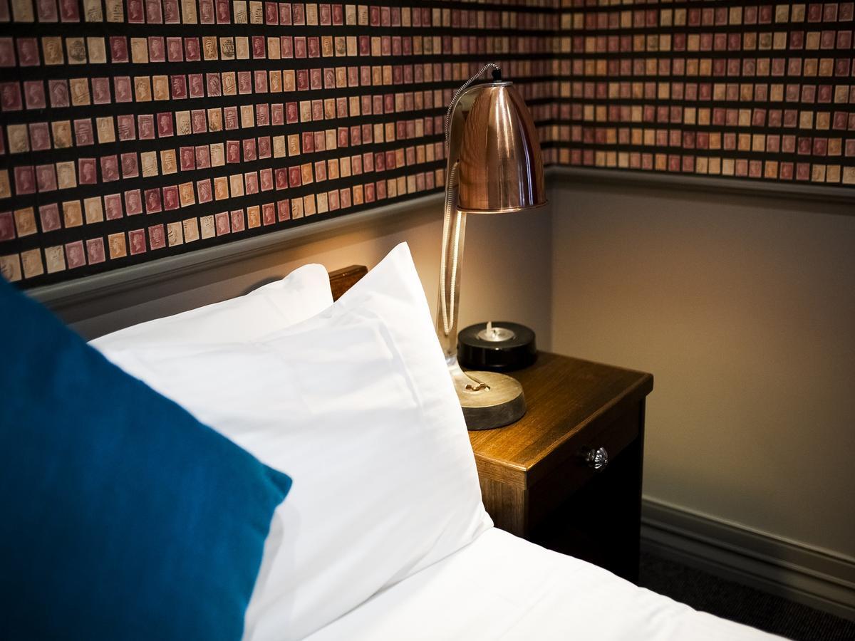 Criterion Hotel Сейл Екстериор снимка