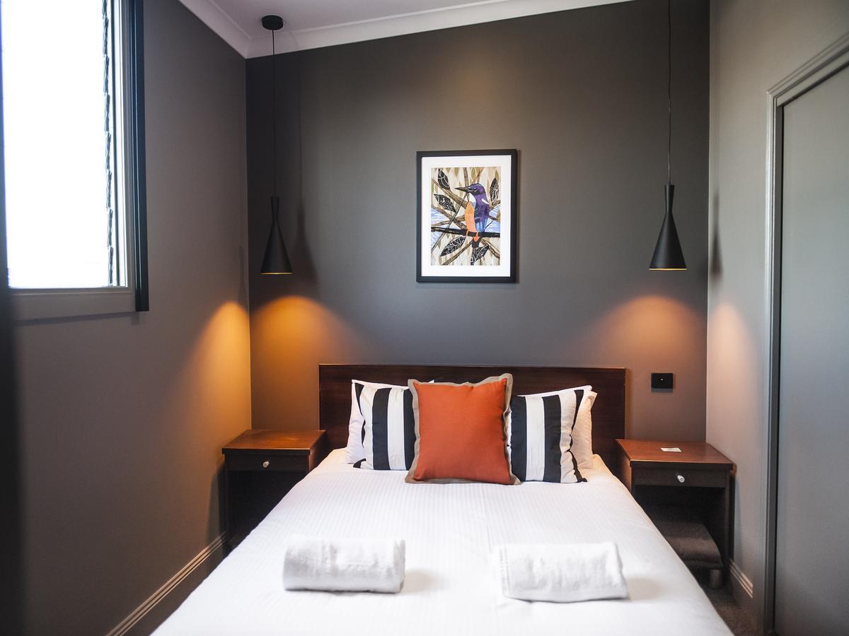 Criterion Hotel Сейл Екстериор снимка
