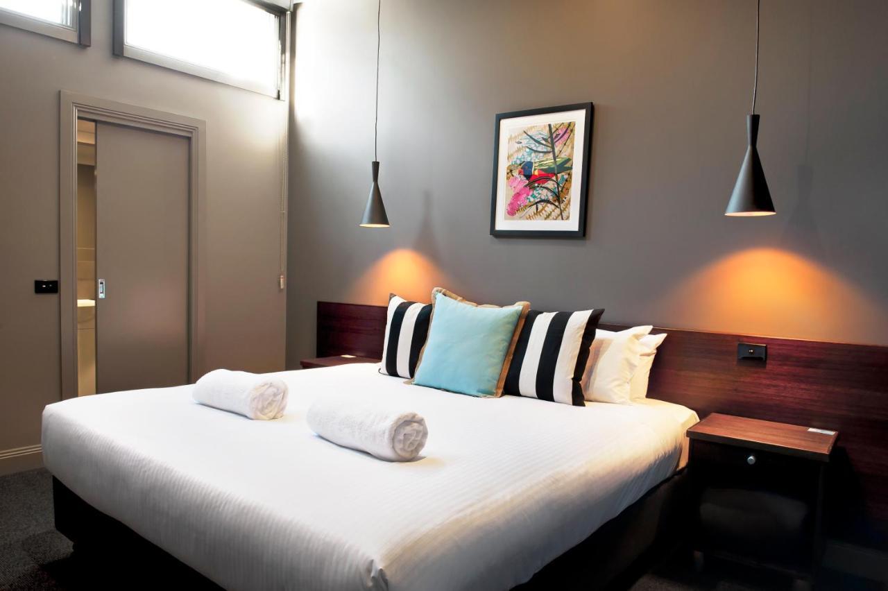 Criterion Hotel Сейл Екстериор снимка